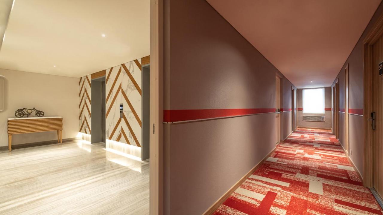 ibis Mumbai Vikhroli Hotell Eksteriør bilde