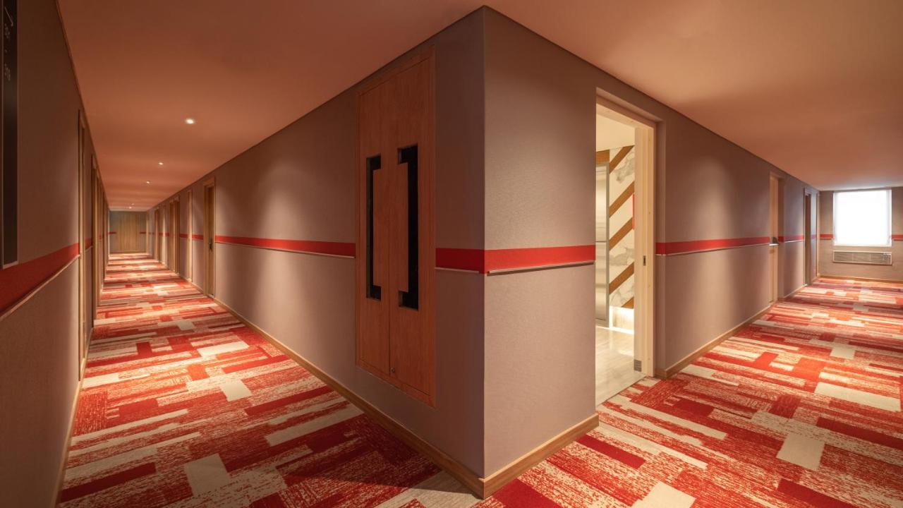 ibis Mumbai Vikhroli Hotell Eksteriør bilde